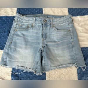 Womens American Eagle Jean shorts next level stretch Midi sz 2